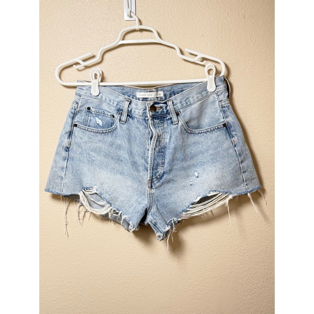 Altar'd State Distressed Denim Shorts Light Wash Button Fly Raw Hem Size 29